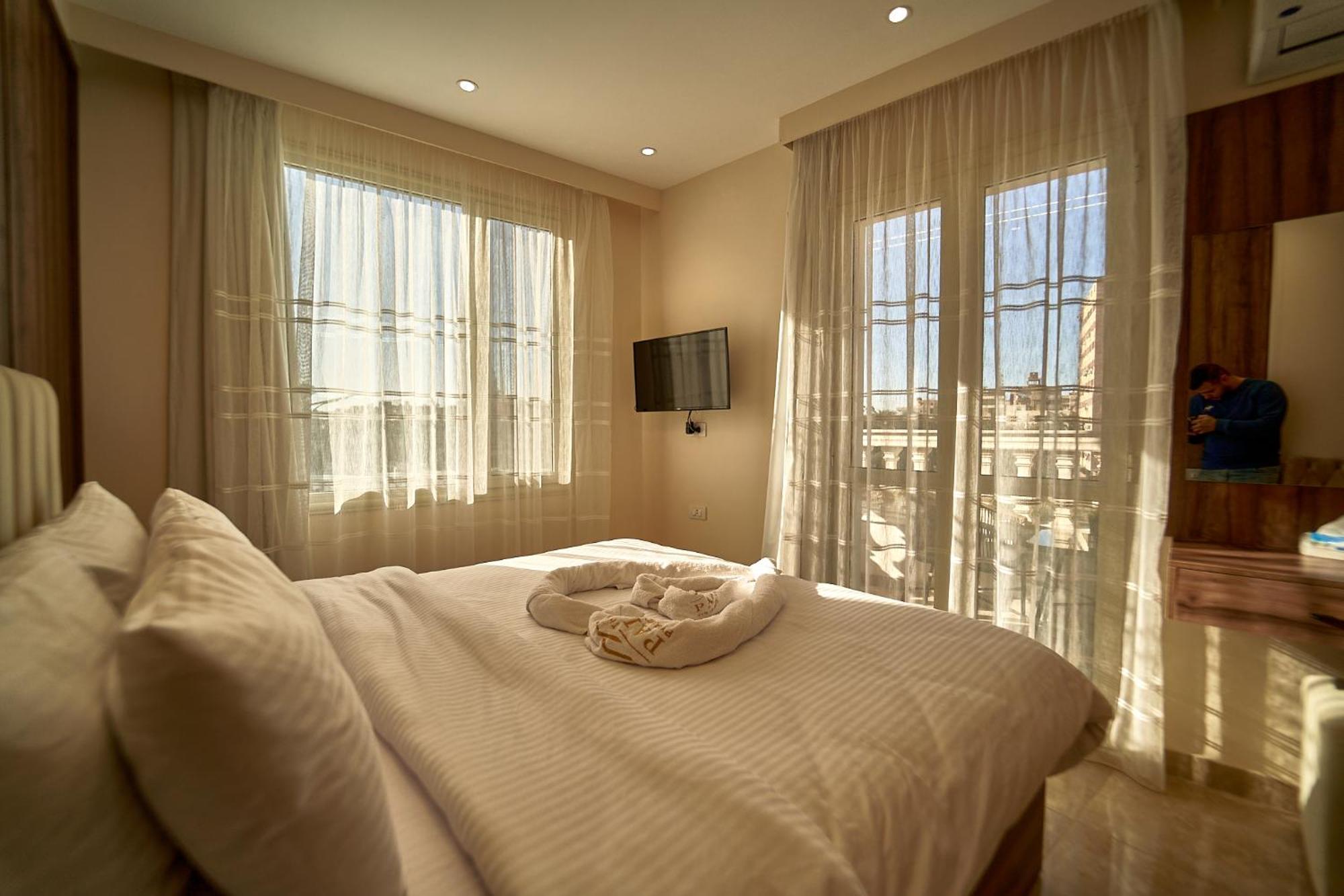 The Palace Pyramids Hotel Nazlet el-Sisi Exterior photo