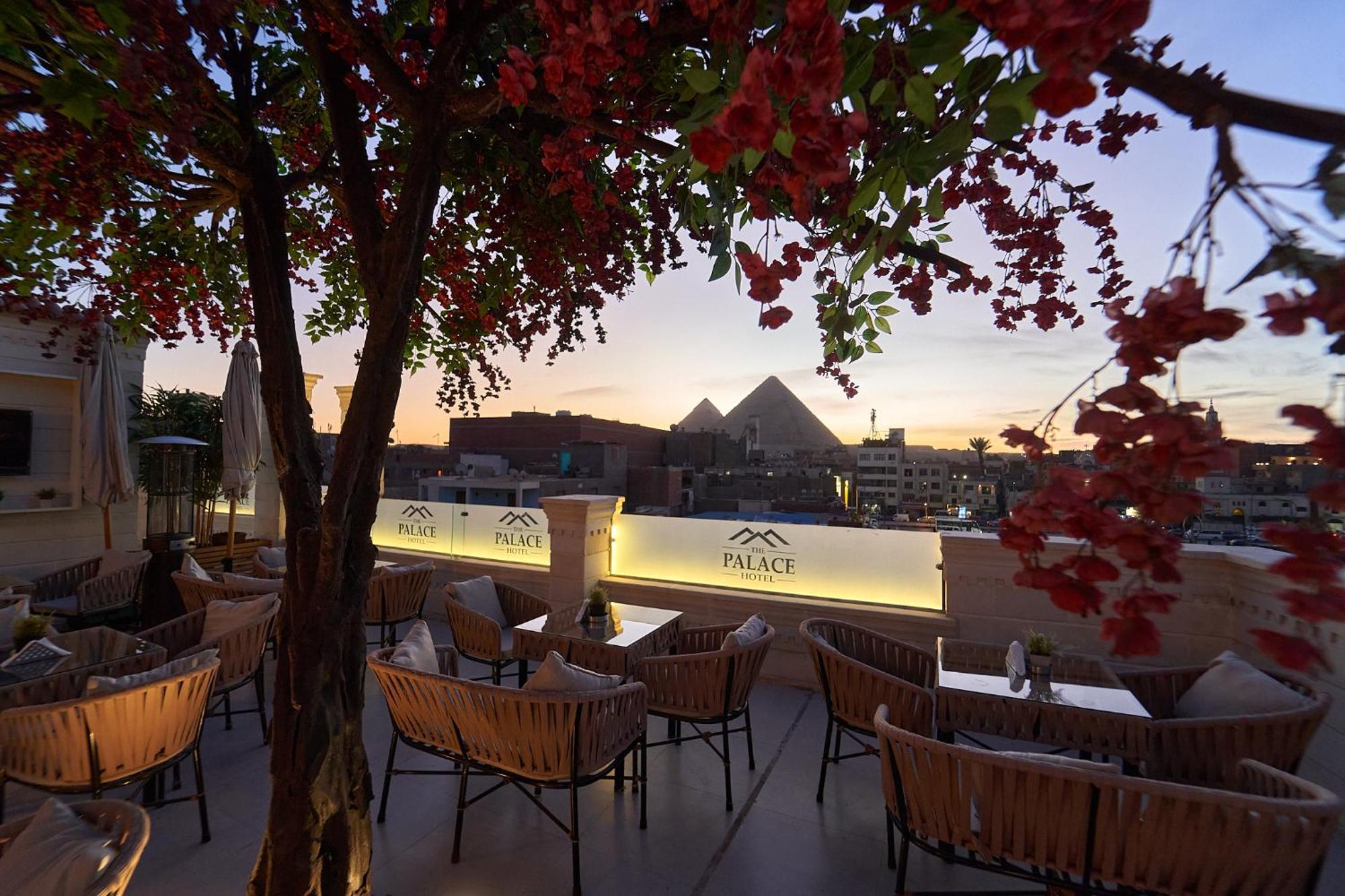 The Palace Pyramids Hotel Nazlet el-Sisi Exterior photo