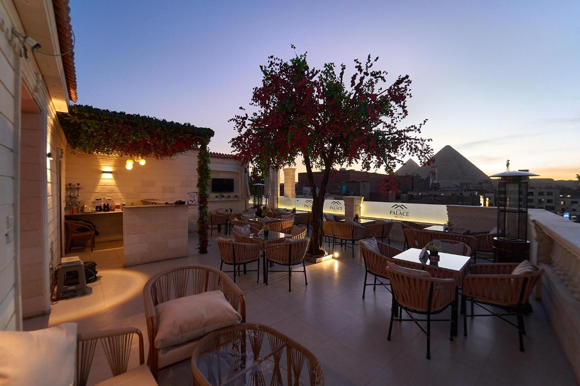 The Palace Pyramids Hotel Nazlet el-Sisi Exterior photo