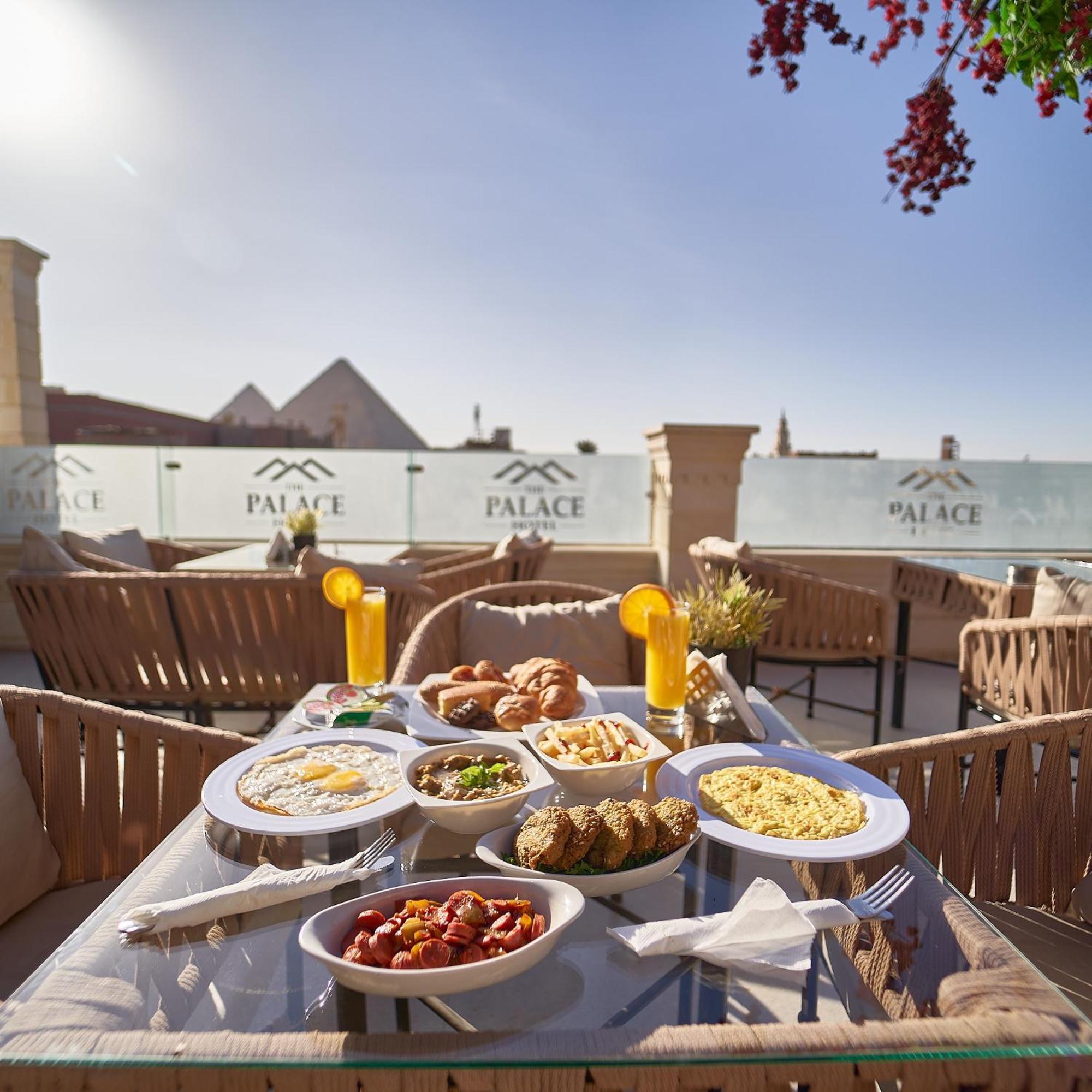 The Palace Pyramids Hotel Nazlet el-Sisi Exterior photo