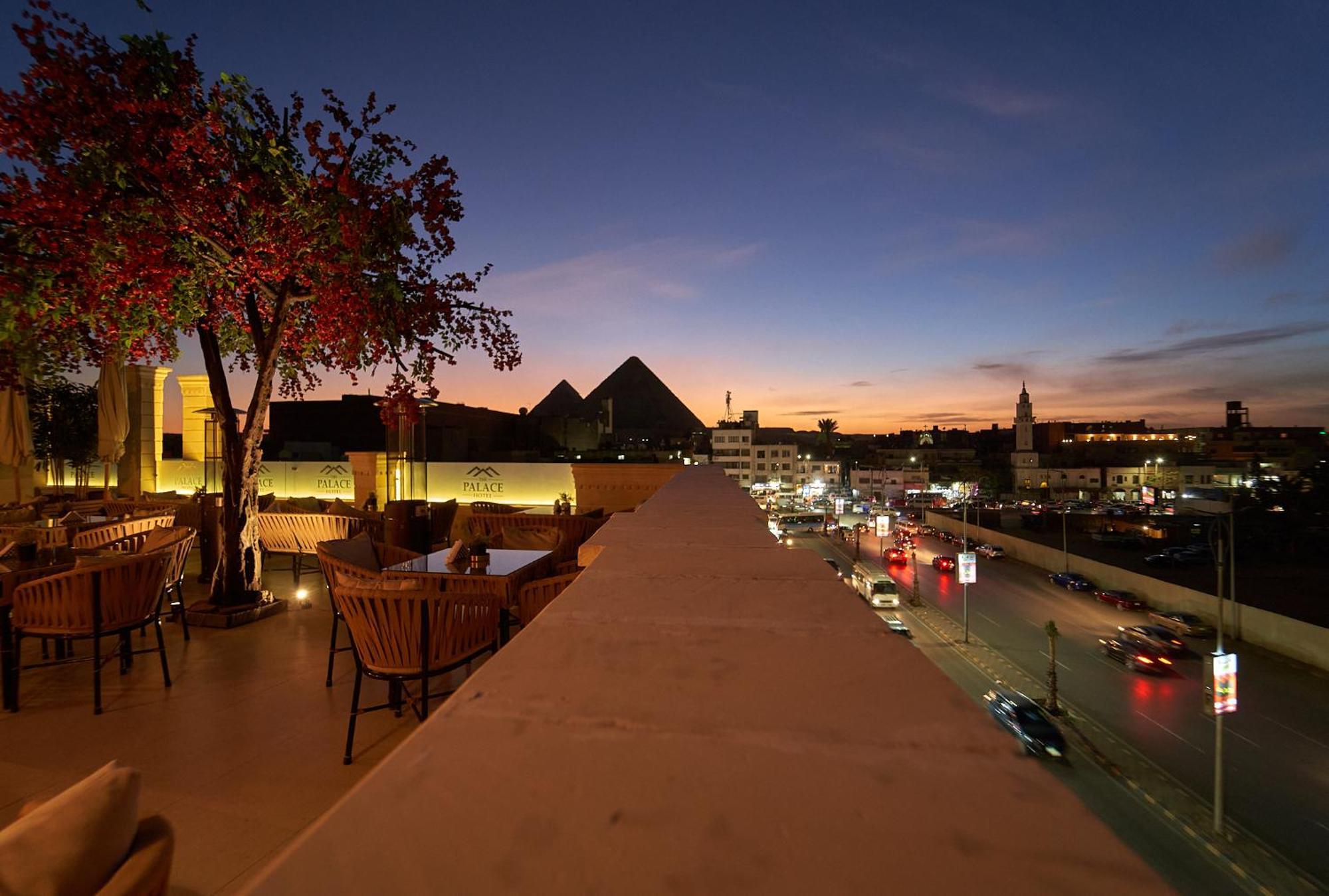 The Palace Pyramids Hotel Nazlet el-Sisi Exterior photo