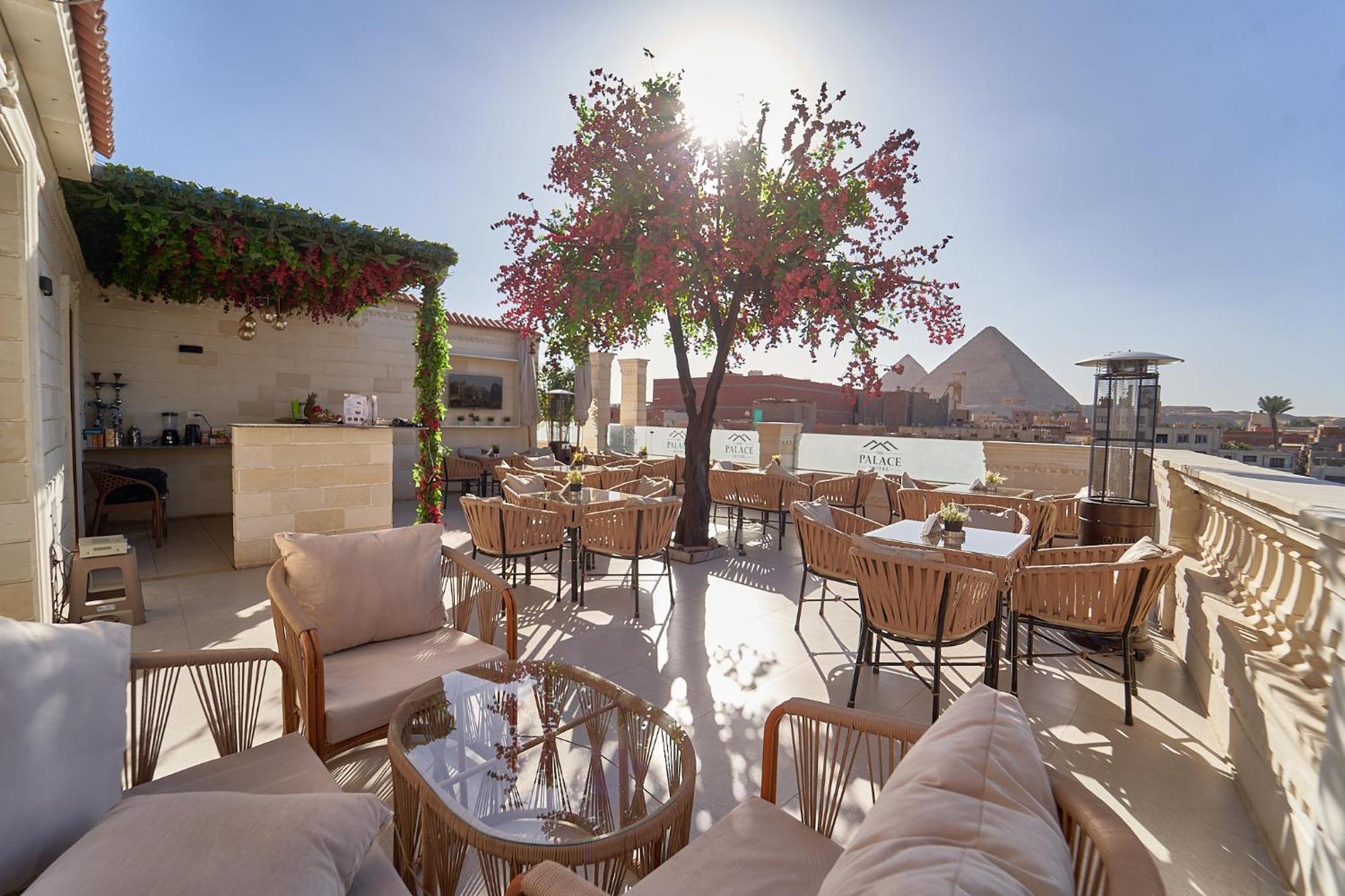 The Palace Pyramids Hotel Nazlet el-Sisi Exterior photo